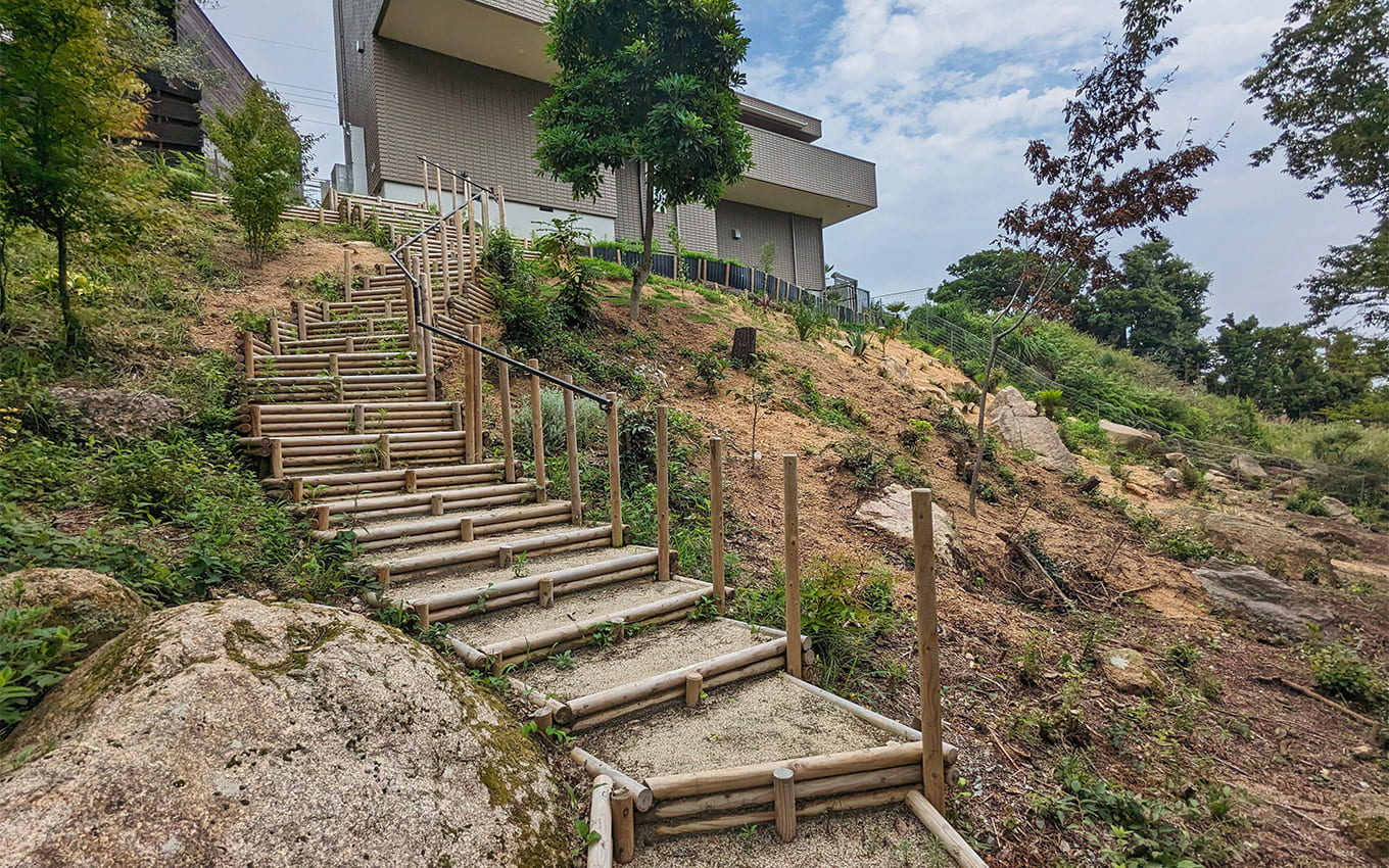 外構工事 斜面・法面活用 施工前写真