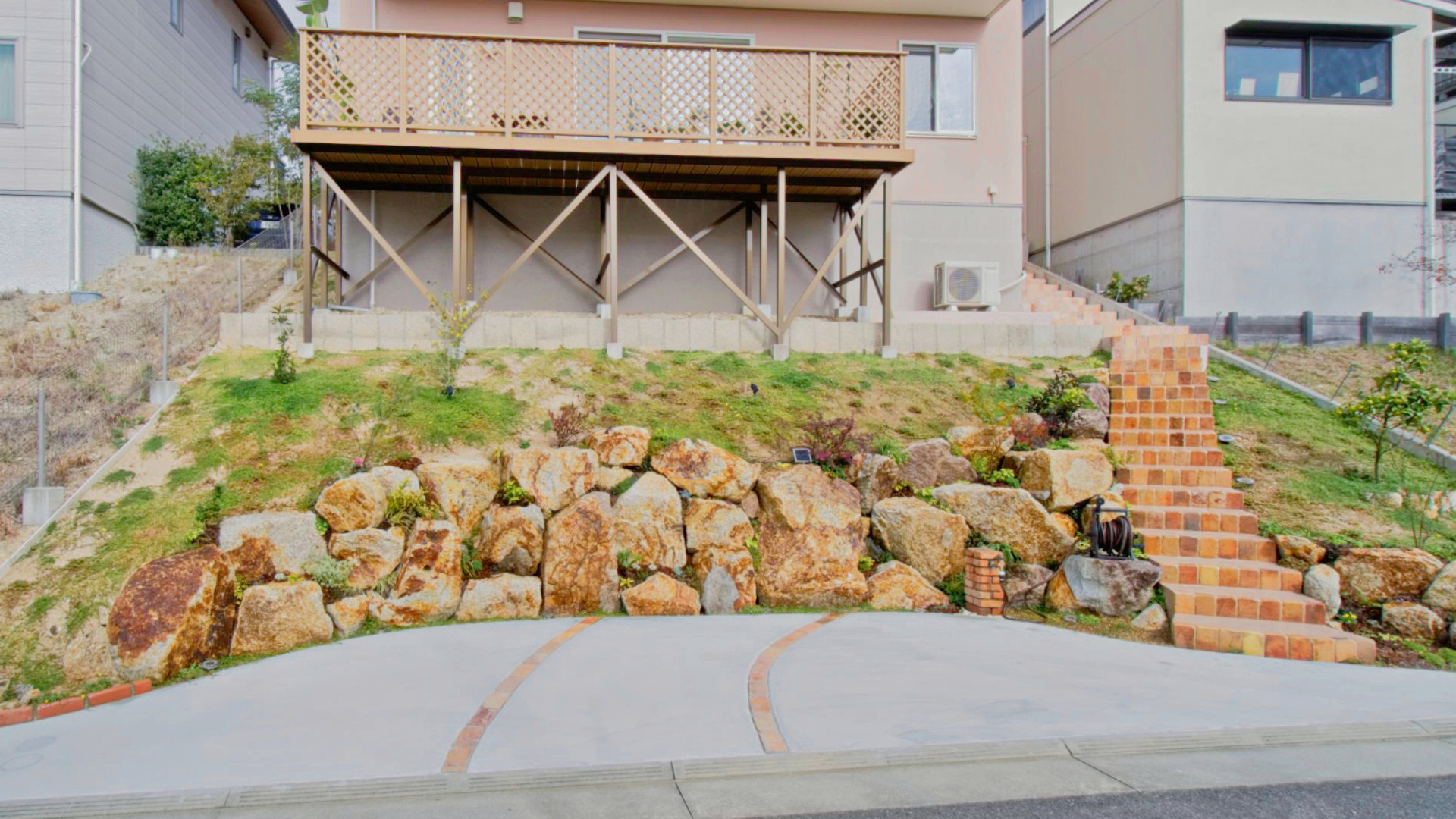 外構工事 動画 【リフォーム外構】急斜面のお庭が駐車場に！