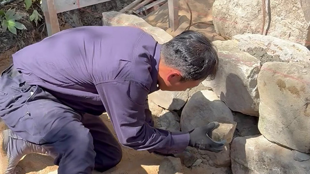 外構工事 動画 【外構職人の日常09】石積みは小詰めが命