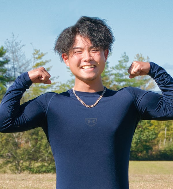 フィーリングガーデン スタッフ 田中 一喜 写真